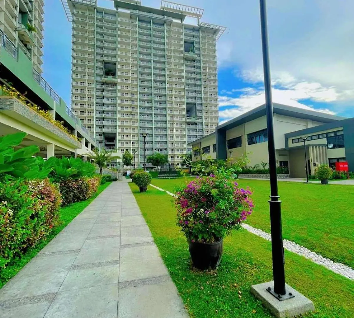 1 Bedroom Condo With Balcony In Verdon Parc With Sea View Sanghay Apartment